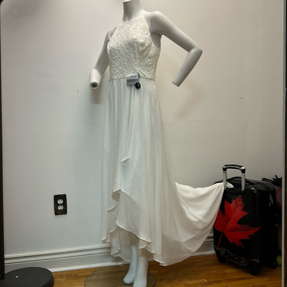 NEW Canada made Le Chateau white lace chiffon wedding dress gown high low